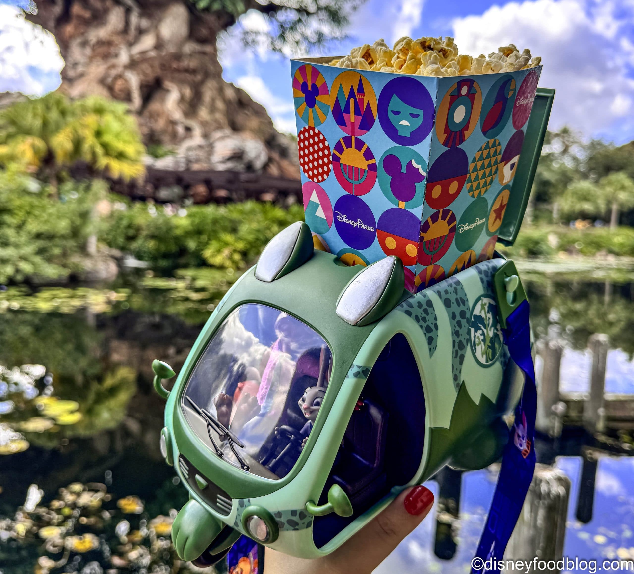 Baby Groot Premium Bucket